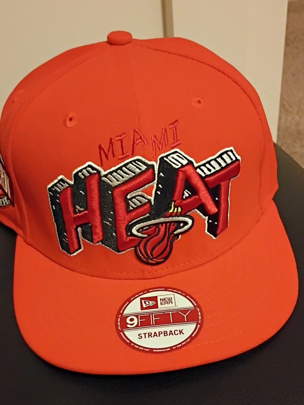 New Era Miami Heat Red-Black Embroidered 9FIFTY Cap